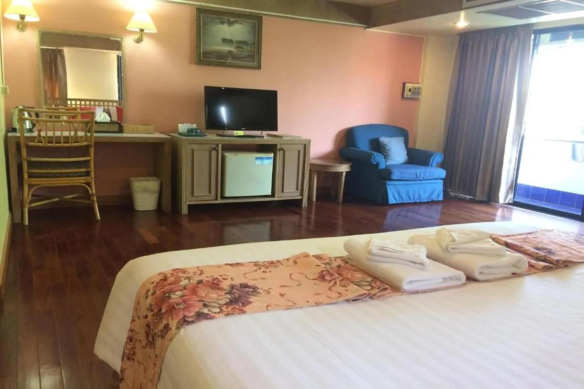 Pin Hotel Lampang Exterior foto
