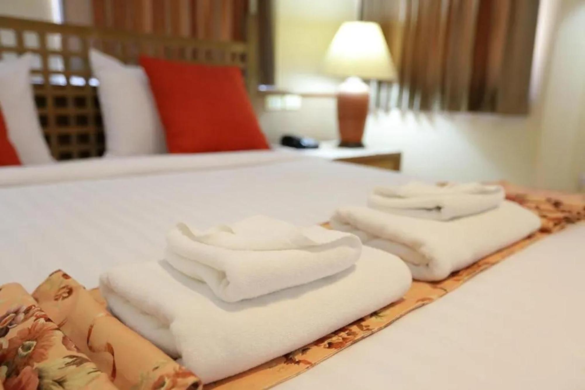 Pin Hotel Lampang Exterior foto