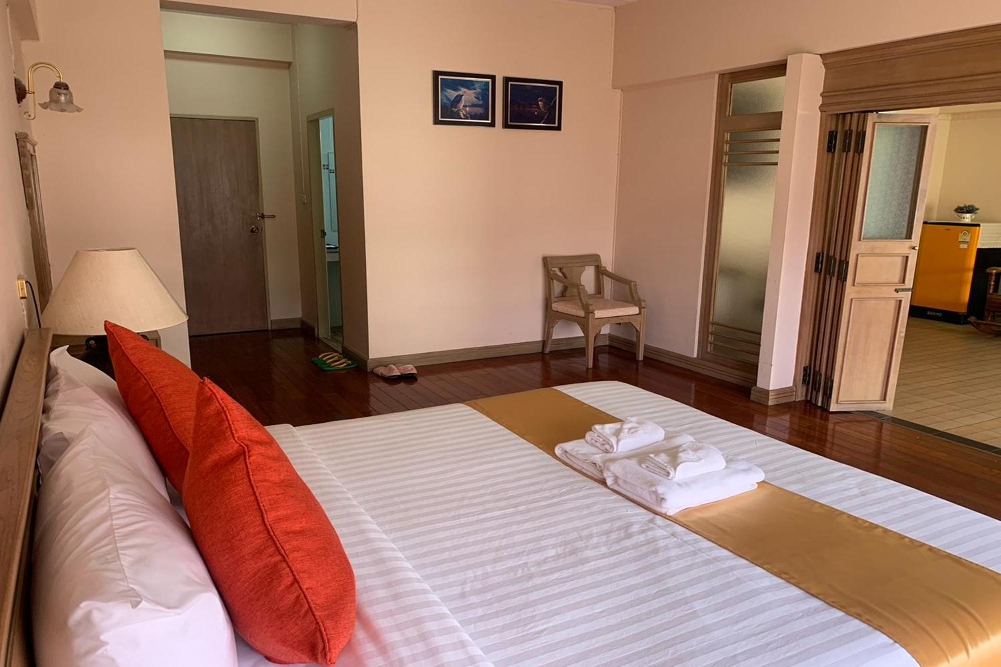 Pin Hotel Lampang Exterior foto